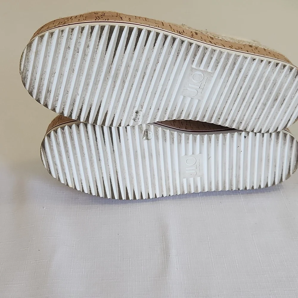 Jennifer Lopez JLO Laurn Cork Platform Sneakers. Size 7.5 - Picture 9 of 9